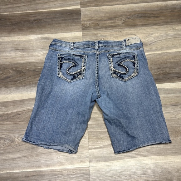 🏴 Silver jeans Casual Blue Denim Bermuda Shorts size 20 - Picture 7 of 7